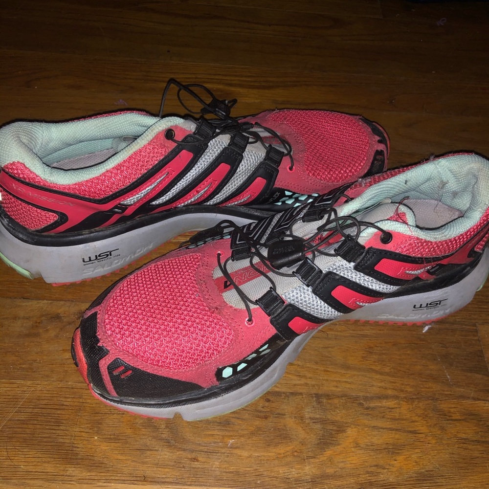 salomon tennis shoes